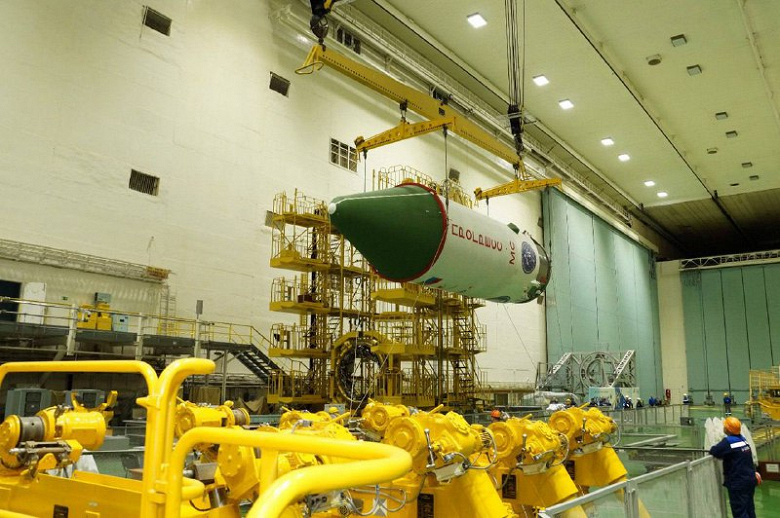«Прогресс МС-30» отправили на общую сборку с ракетой-носителем