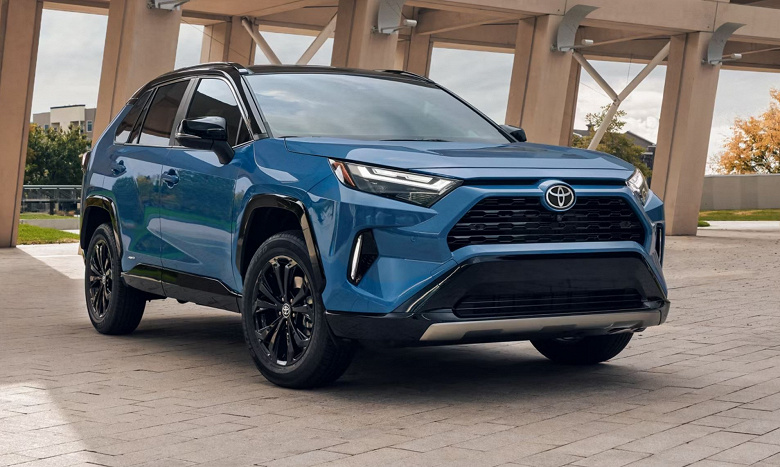Geely Monjaro, Toyota RAV4 и Toyota Highlander — российские хиты: стало известно, какие машины везут в Россию через Киргизию и Белоруссию в 2025 году