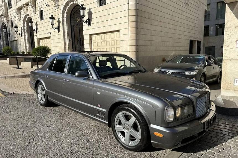В России продают редкий Bentley Arnage T-24