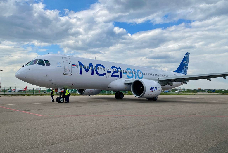 Авиалайнер МС-21-310, призванный заменить Boeing 737 и Airbus A320, хотят сделать импортонезависимым — даже от дружественных стран