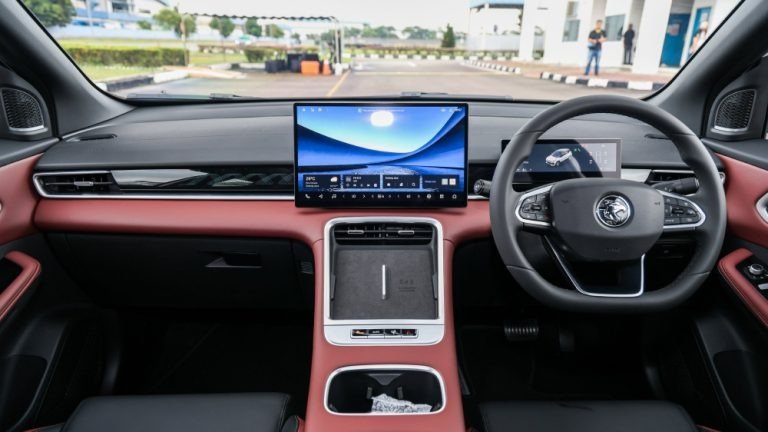 У Geely Coolray L появилась уникальная версия, которая может выйти в Казахстане: представлен новый Proton X50
