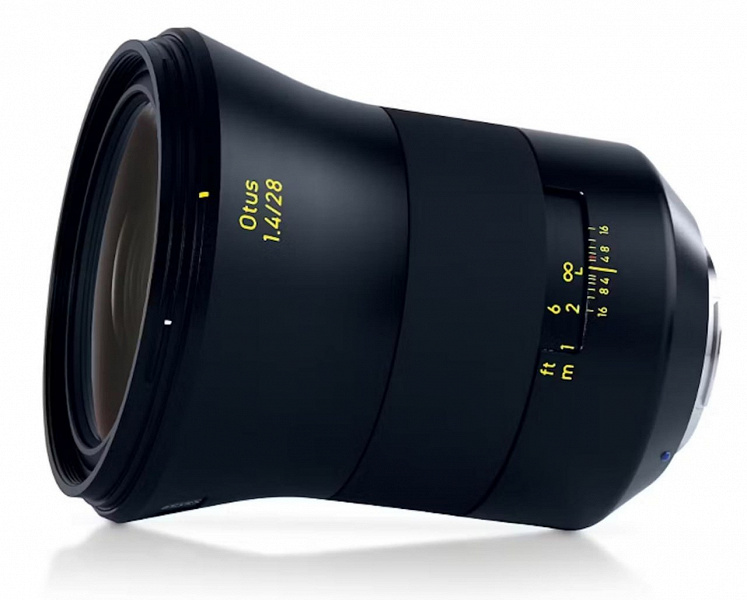 Zeiss возвращается на рынок после 6 лет молчания: компания готовит новые объективы