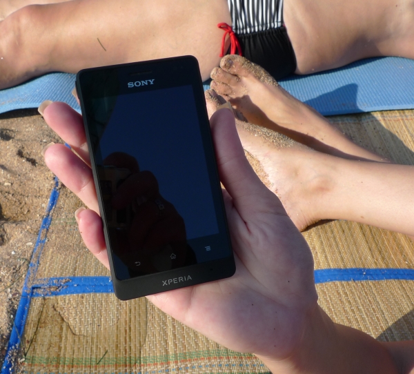 Обзор коммуникатора Sony Xperia go